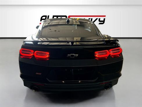 Used 2022 Chevrolet Camaro SS image 6