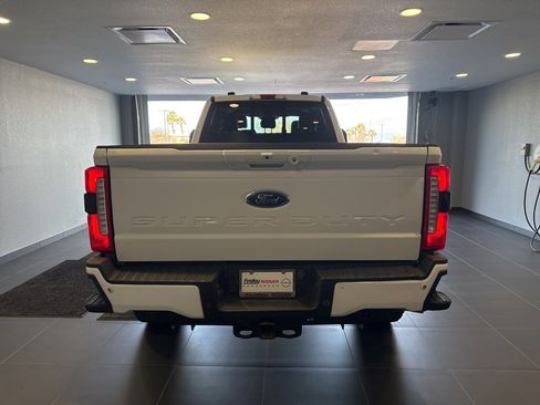 Used 2023 Ford F250 Lariat w/ Tow Technology Package image 14