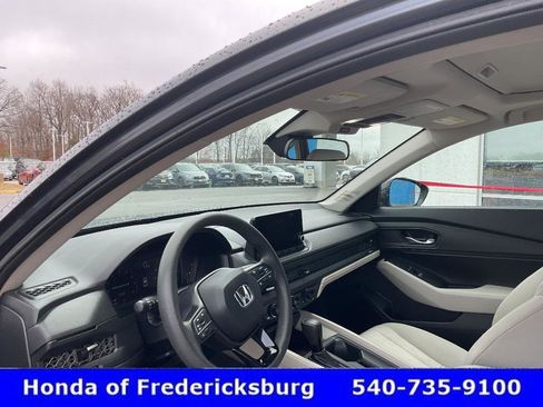 Certified 2023 Honda Accord EX image 26