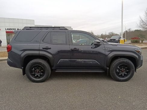 New 2025 Toyota 4Runner TRD Off-Road Premium image 2