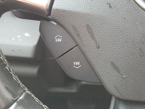 Used 2018 Chevrolet Camaro LT image 9