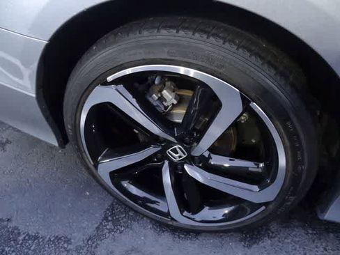 Used 2022 Honda Accord Sport image 10