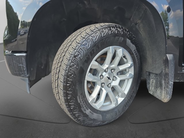 Used 2023 Chevrolet Silverado 1500 RST AWD/4WD image 34
