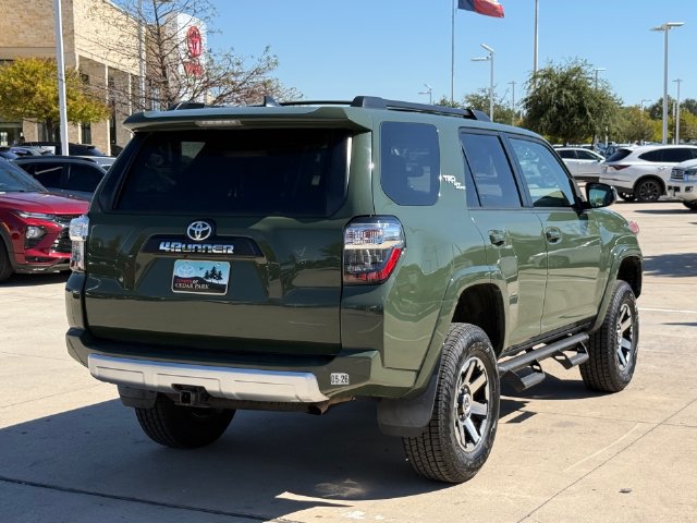 Used 2022 Toyota 4Runner TRD Off-Road AWD/4WD image 4