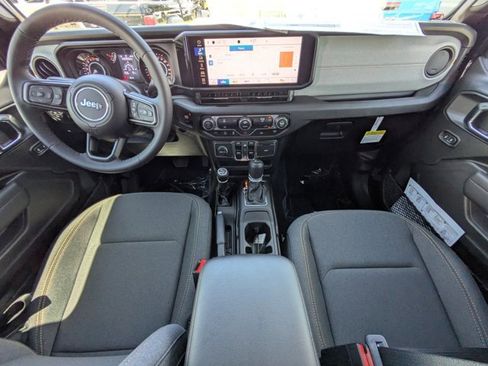 New 2025 Jeep Gladiator Sport image 13