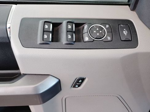 Used 2021 Ford F250 XLT w/ XLT Value Package AWD/4WD image 20