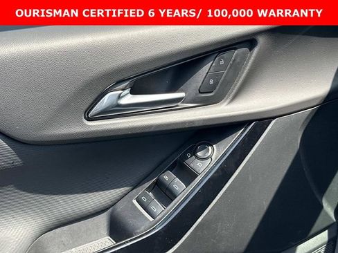 Certified 2025 Chevrolet Equinox LT image 17