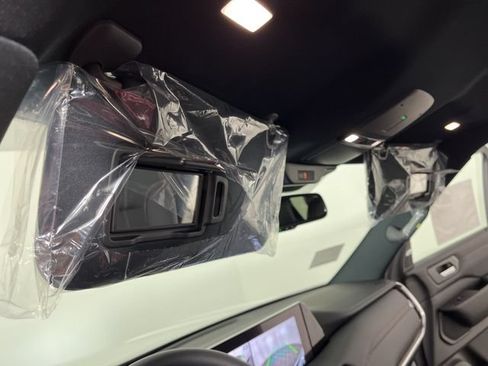 New 2026 Nissan Armada SL w/ Captain's Chari Seat Package RWD image 35