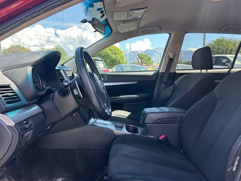 Used 2014 Subaru Outback 2.5i Premium w/ Accessory Value Package (OYZ) AWD/4WD image 24