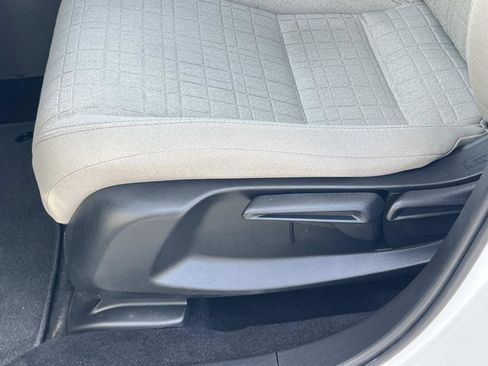 Used 2024 Honda HR-V LX image 17