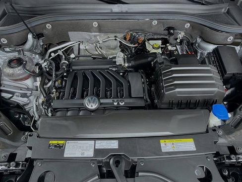 Used 2023 Volkswagen Atlas SEL R-Line image 32