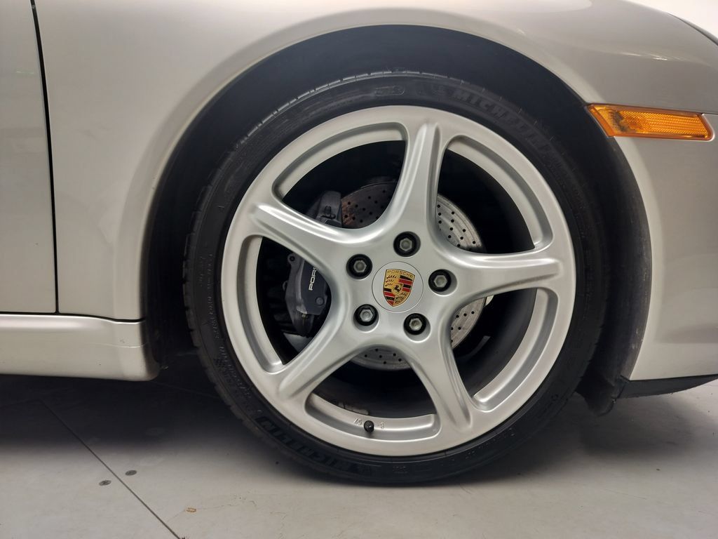 Used 2005 Porsche 911 Carrera RWD image 23
