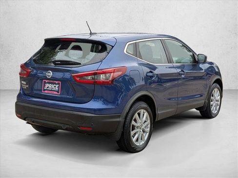 Used 2022 Nissan Rogue Sport S image 5