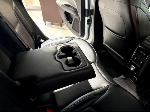 Used 2022 Jeep Compass Limited w/ Sun and Sound Group AWD/4WD image 31