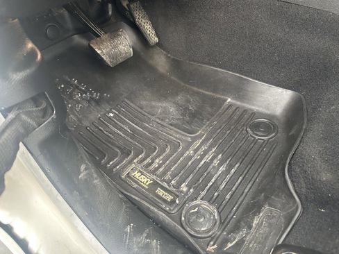 Used 2020 Jeep Gladiator Sport w/ Quick Order Package 24S image 18