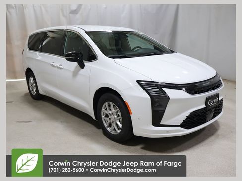 New 2027 Chrysler Pacifica Select FWD image 1