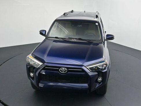Used 2020 Toyota 4Runner SR5 Premium w/ Moonroof Package AWD/4WD image 11
