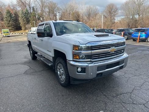 Used 2019 Chevrolet Silverado 2500 LTZ w/ Duramax Plus Package image 7