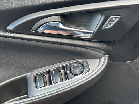 Used 2023 Chevrolet Malibu LT w/ Driver Confidence Package FWD image 16