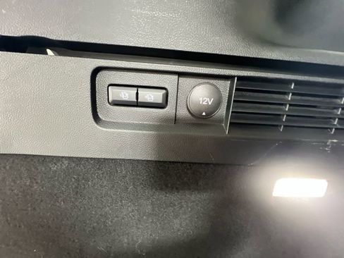 Used 2023 Lincoln Nautilus AWD image 33