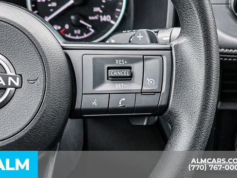 Used 2024 Nissan Rogue S FWD image 35