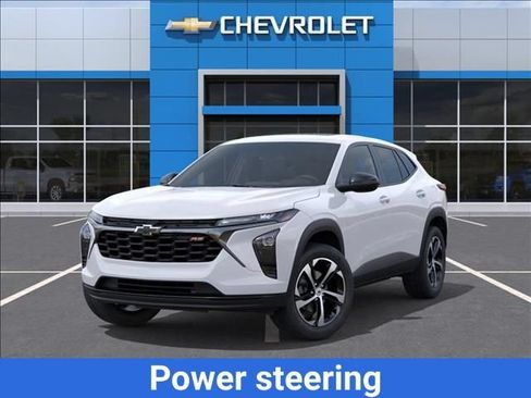 New 2026 Chevrolet Trax RS w/ Sunroof Package FWD image 8