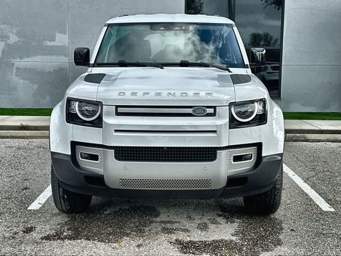 Used 2023 Land Rover Defender 110 image 12