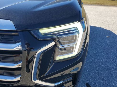 Used 2025 GMC Terrain Elevation image 16