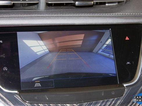 Used 2025 Cadillac XT6 Premium Luxury image 34