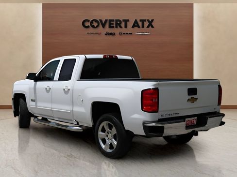 Used 2018 Chevrolet Silverado 1500 LT w/ Texas Edition RWD image 3