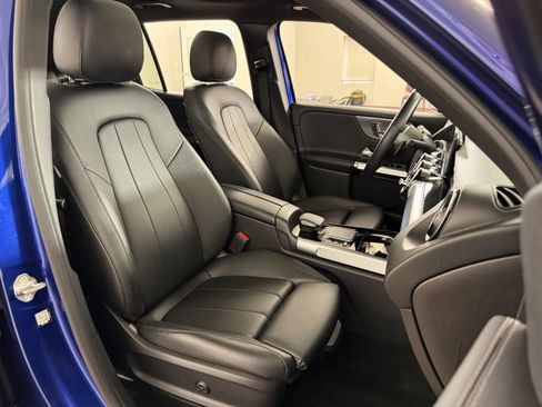 Used 2021 Mercedes-Benz GLB 250 4MATIC image 39