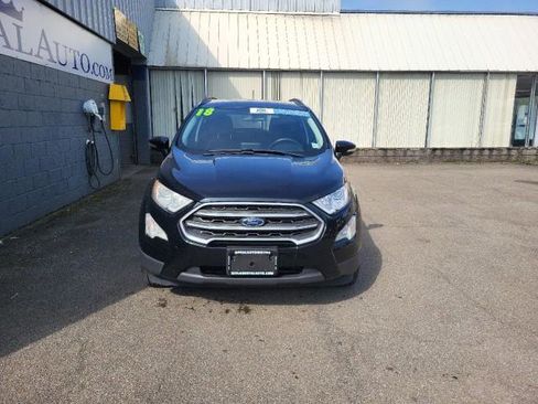 Used 2018 Ford EcoSport SE w/ SE Convenience Package image 4