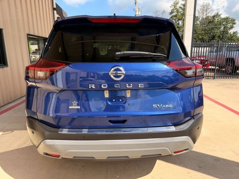 Used 2021 Nissan Rogue SV AWD/4WD image 6