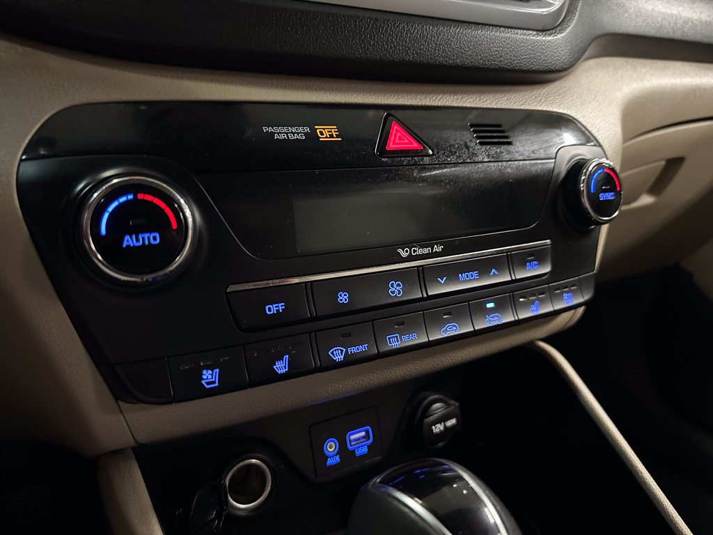 Used 2016 Hyundai Tucson Limited w/ Option Group 03 FWD image 21