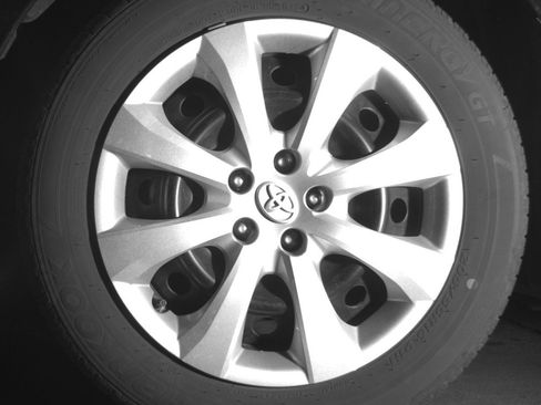 Used 2025 Toyota Corolla LE FWD image 12
