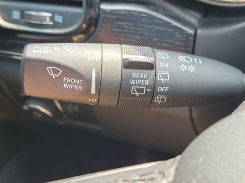 Used 2020 Jeep Grand Cherokee High Altitude AWD/4WD image 10