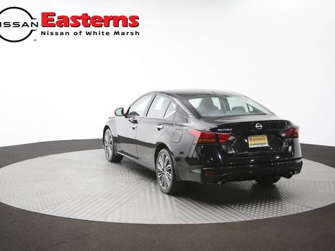 Used 2024 Nissan Altima 2.5 SL AWD/4WD image 61