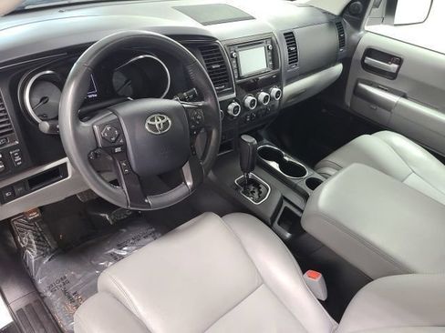 Certified 2019 Toyota Sequoia Limited AWD/4WD image 26
