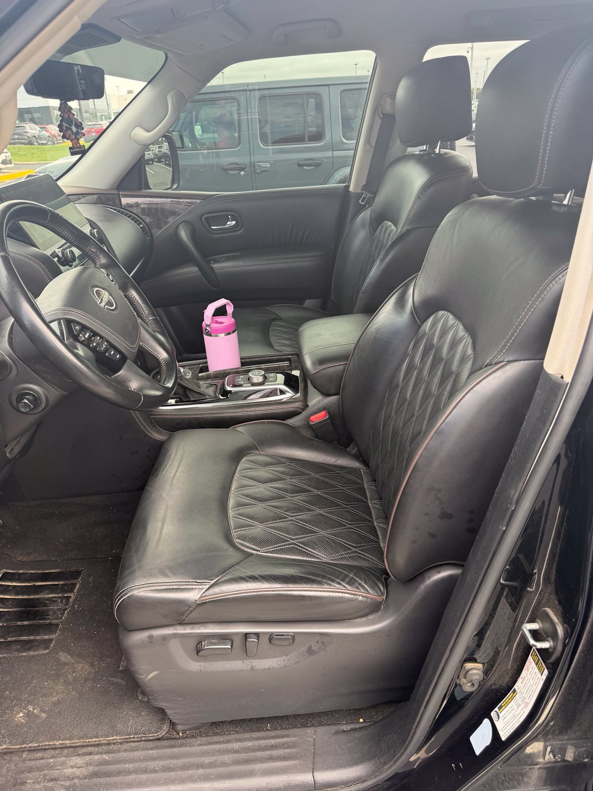 Used 2021 Nissan Armada Platinum w/ Captain's Chairs Package AWD/4WD image 8