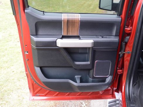 Used 2015 Ford F150 Lariat w/ Equipment Group 502A Luxury image 21