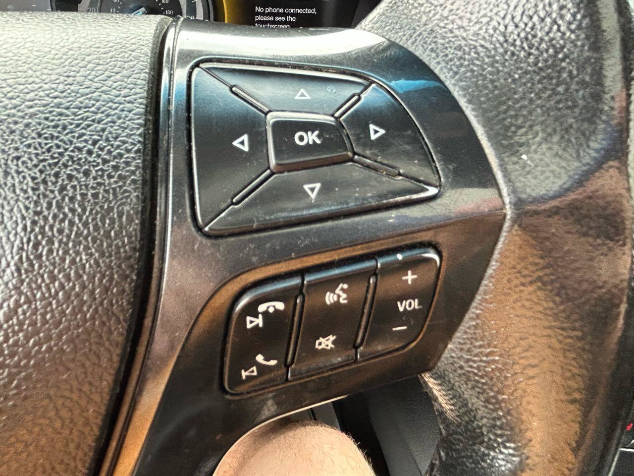 Used 2017 Ford Explorer XLT w/ XLT Technology Feature Bundle AWD/4WD image 21