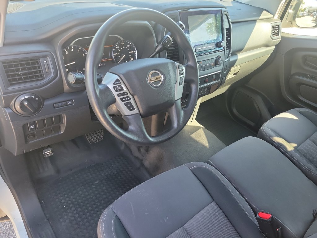 Used 2022 Nissan Titan S RWD image 22