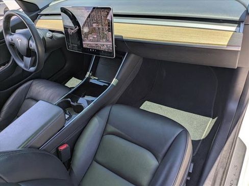 Used 2020 Tesla Model 3 Standard Range Plus RWD image 21