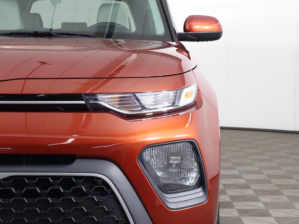 Used 2021 Kia Soul LX FWD image 11