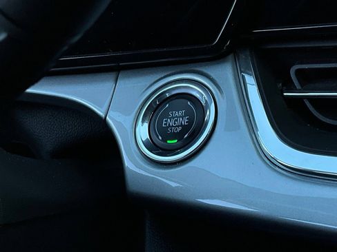 Used 2025 Chevrolet Trax LT image 26