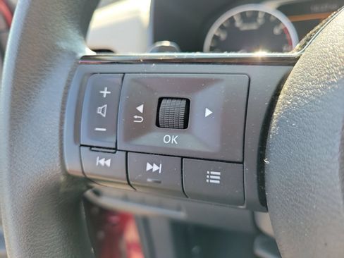 Used 2023 Nissan Rogue SV AWD/4WD image 25