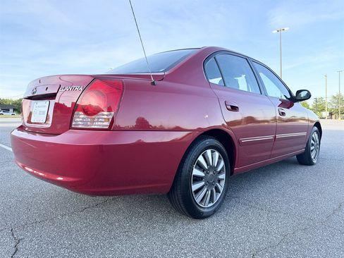 Used 2006 Hyundai Elantra GLS FWD image 23