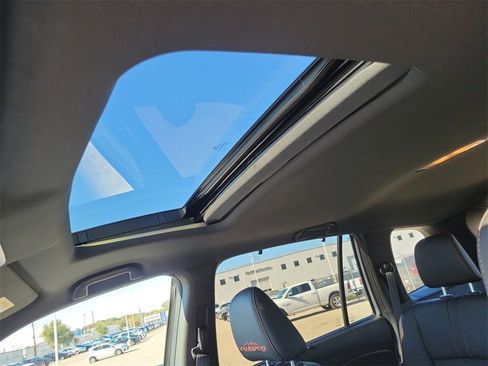 Used 2023 Honda Passport TrailSport image 35