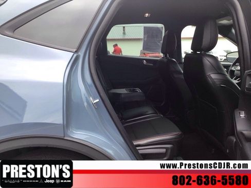 Used 2025 Ford Escape ST-Line Select AWD/4WD image 22