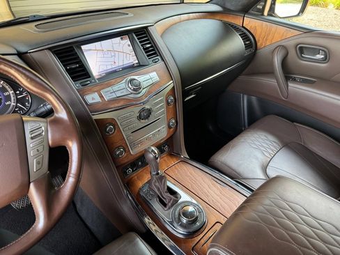 Used 2017 INFINITI QX80 4WD image 19